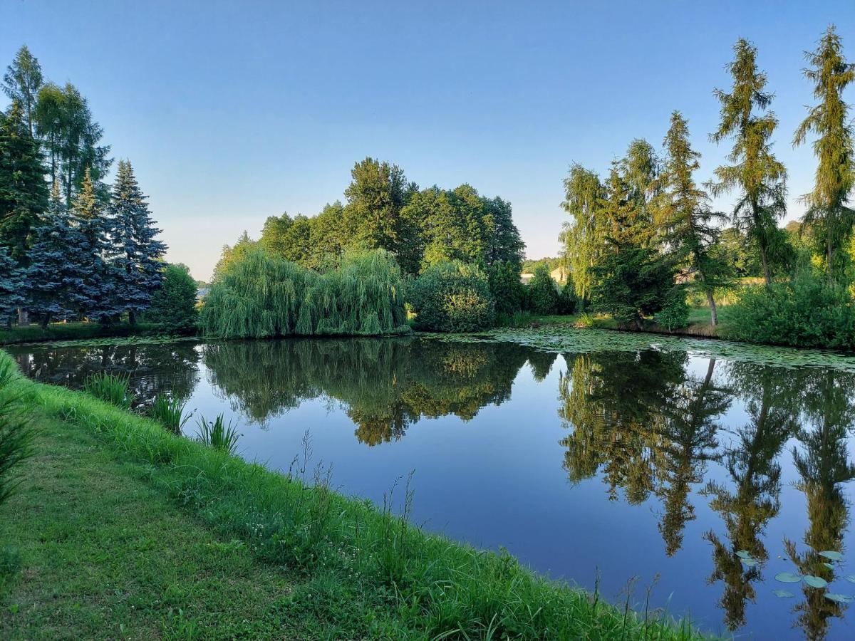 Dom Wakacyjny Z Ogromnym Ogrodem Witaszyn Bagian luar foto